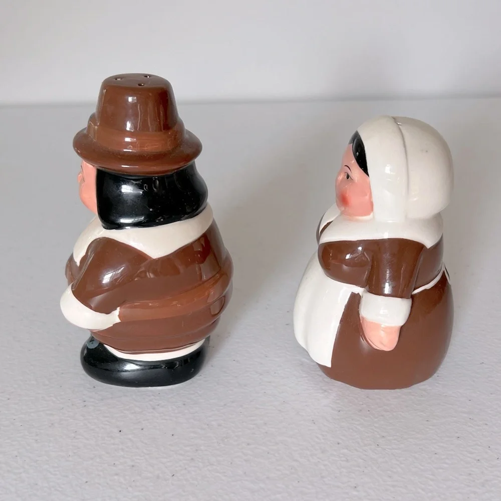 Vintage Pilgrim Salt Pepper Shakers 2003